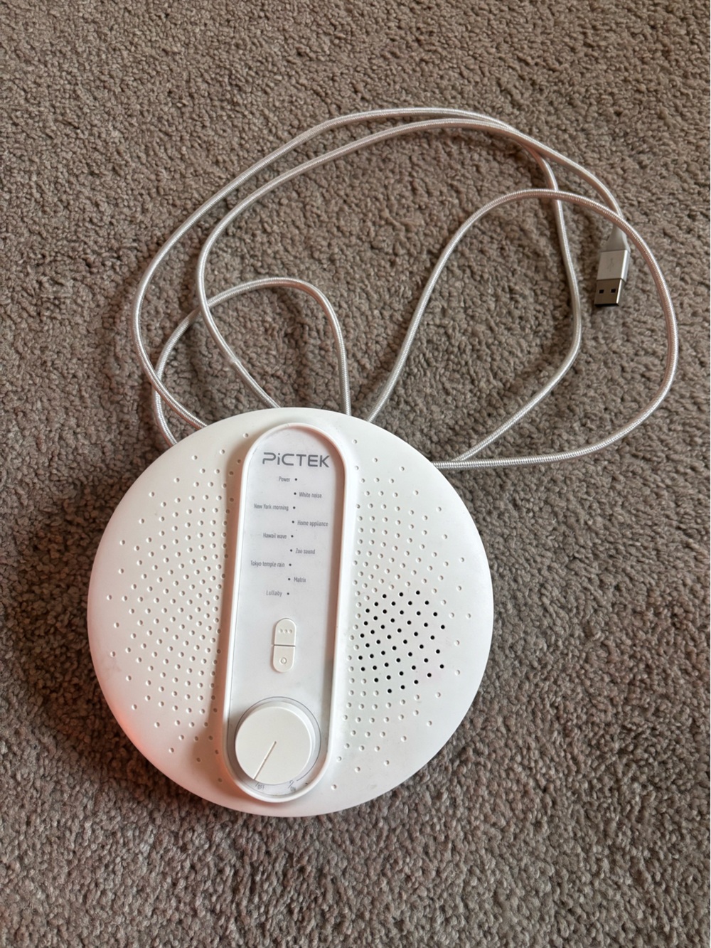 White USB Sound Machine - Portable Sleep & Relaxation Audio